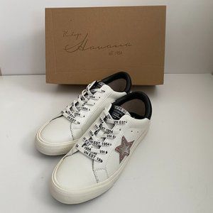 NWT Vintage Havana Women's Mighty Metallic Mix Leather White Sneakers Size 8